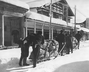 雪中橇逓送(十日町局)　3-3