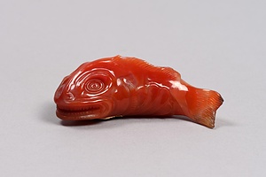 紅玉魚形書鎮