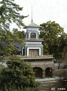 尾山神社神門