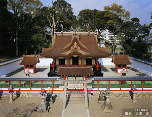 錦織神社　本殿　摂社春日社本殿　摂社天神社本殿