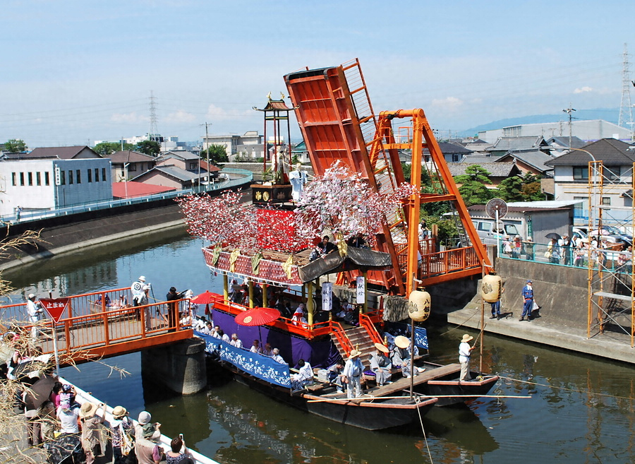 須成祭の車楽船行事と神葭流し すなりまつりのだんじりぶねぎようじとみよしながし 