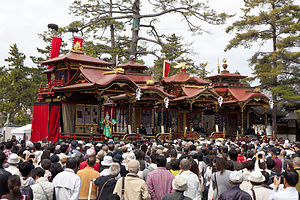 長浜曳山祭の曳山行事