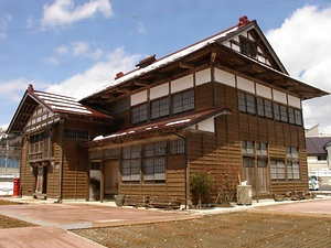 旧室岡家住宅（十日町市まつだい郷土資料館）