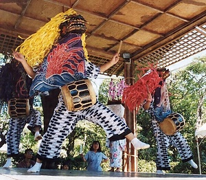 三社の獅子舞