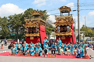 市原稲荷神社祭礼の山車囃子