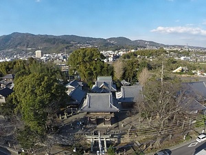 若宮八幡神社境内日出藩主寄進石鳥居（4基）