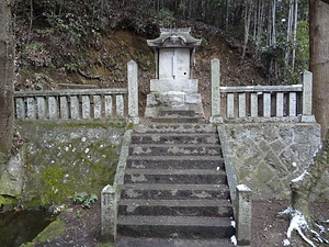 頭崎神社本殿