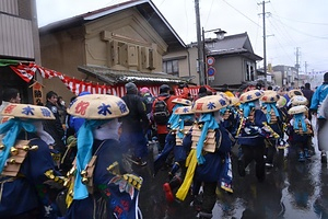 大原水かけ祭り