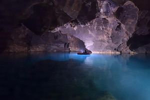 寺山の穴