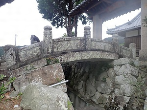 金剛寺石造反橋