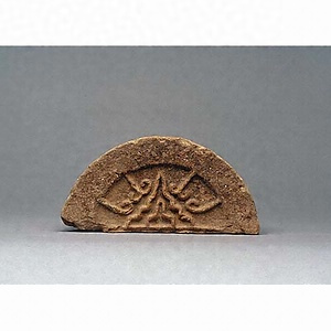 中国古代瓦 （内訳）獣面文半瓦当、双龍文半瓦当、山形雲文半瓦当