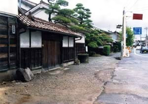 立川吉村家住宅通用門