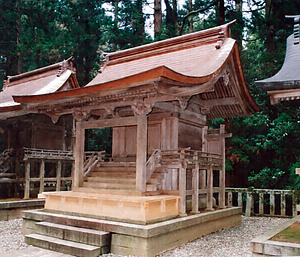 彌彦神社摂社乙子神社