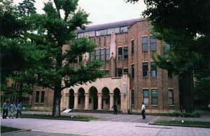 東京大学法学部３号館