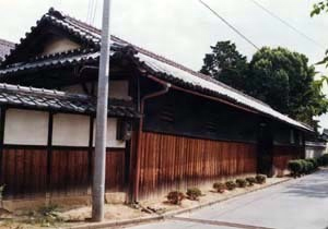 兒山家住宅門長屋