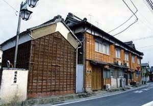 橋本旅館土蔵