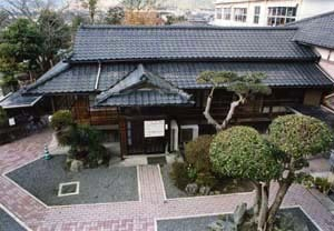 加治木町立図書館（旧郷土館日本館）