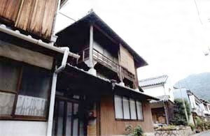 やまひら醤油隠居屋