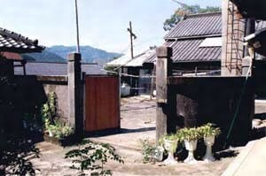 松岡家住宅酒造場門及び塀