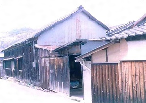 小豆島食品（旧岡醤油醸造所）醤油佃煮蔵