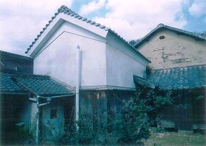 山吉山本家住宅土蔵