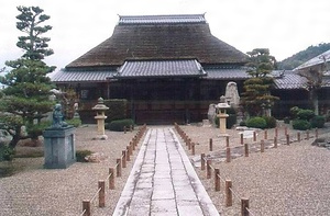 西願寺本堂