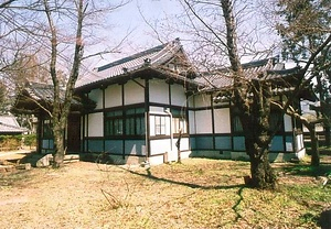 象山神社斉館