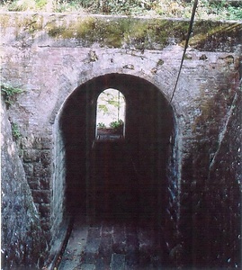 龍洞院架道橋