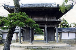 本光寺山門