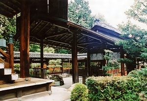 建勲神社渡廊