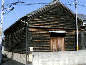 塚本家住宅蔵（旧覚兵家住宅米蔵）