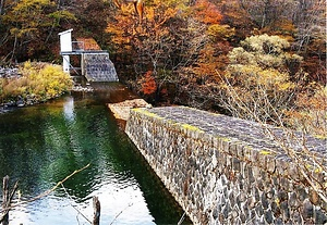 東鴉川第四堰堤