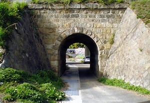 旧讃岐鉄道岩屋架道橋