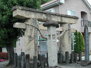 八幡神社鳥居