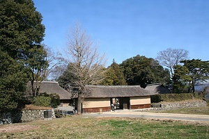 彦部家住宅（群馬県桐生市広沢町） 長屋門