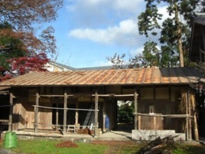 佐藤家住宅（新潟県岩船郡関川村） 門長屋