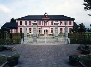 旧富山県立農学校本館（富山県立福野高等学校巌浄閣）