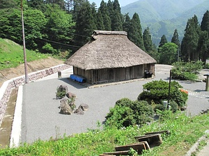 旧橋本家住宅（福井県大野市宝慶寺）