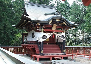 富士御室浅間神社本殿