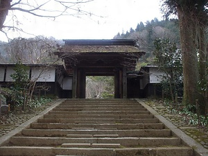 定勝寺山門