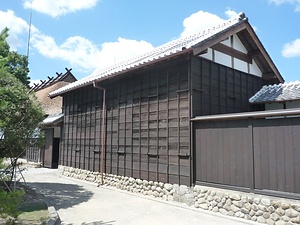 黒田家住宅（静岡県小笠郡小笠町） 米蔵