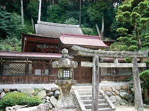 烏帽子形八幡神社本殿