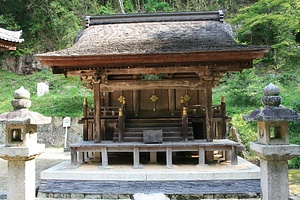 伽耶院 三坂明神社本殿