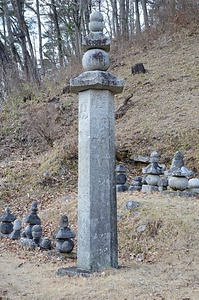 臍帯寺石幢及び石塔婆 （石幢）