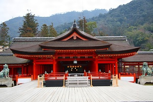 厳島神社 本社祓殿