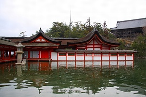 厳島神社 摂社客神社本殿、幣殿、拝殿