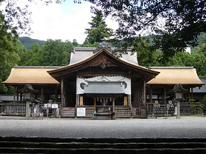 土佐神社本殿、幣殿及び拝殿 幣殿及び拝殿