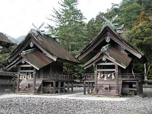 出雲大社 摂社大神大后神社本殿