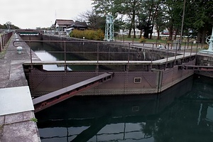 富岩運河水閘施設（中島閘門） 閘門