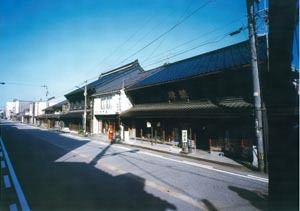 高岡市山町筋